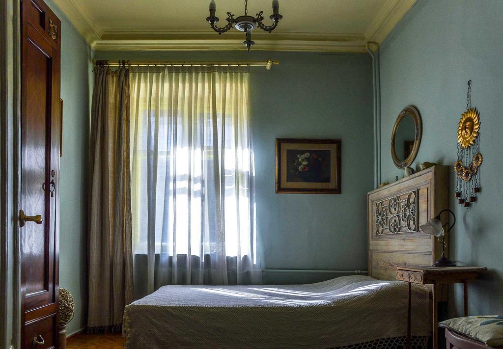 Vintazhnaya Apartment Odessa Exterior photo